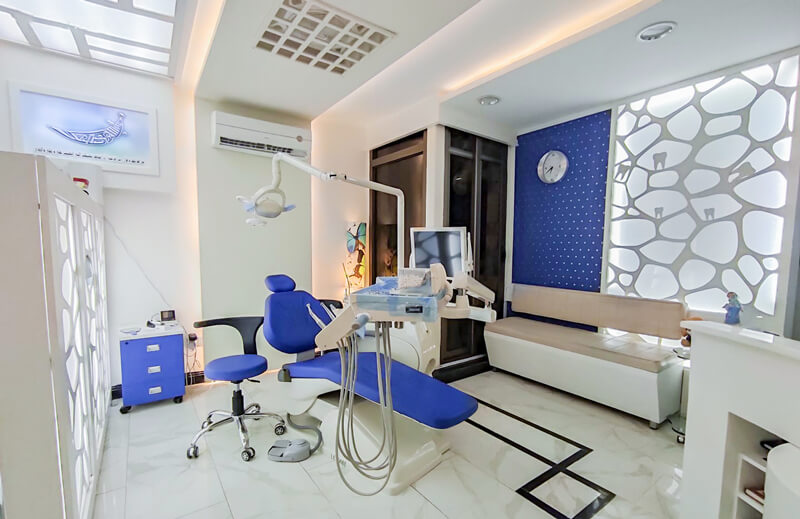 https://www.lingchendental.com/vacuum-cleaning-system-durable-pu-dental-chair-unit-taos700-product/