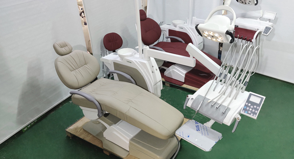 https://www.lingchendental.com/multifunctional-built-in-electric-suction-dental-chair-unit-taos900-product/