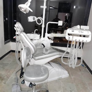 LINGCHEN DENTAL TAOS800L Ergonomic Dental Chair Unit with Vacuum Cleaning system & Injection Molding Operation Tray